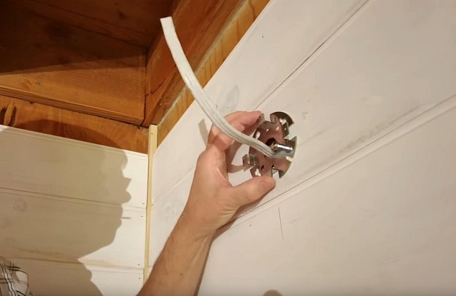 Ретро освещение в частном доме